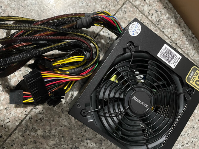 「评价性价比」航嘉wd650k和航嘉hyper650g  哪个更好用？图文爆料分析