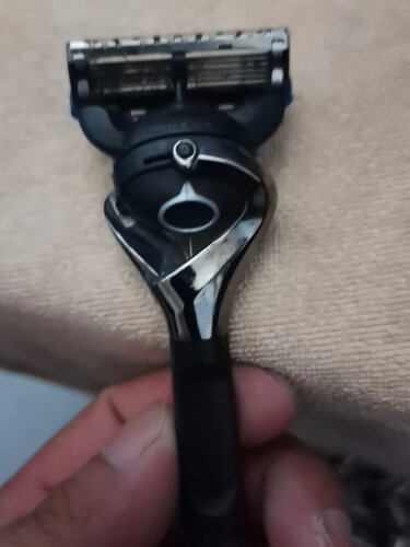 实情解密吉列锋速3和锋隐5刀架通用吗？哪个更合适