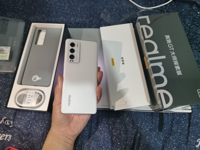 良心解读真我gt大师探索与opporeno6pro+ 那个好？对比哪款性价比更高